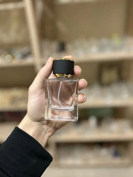 Флакон Victor 50 ml с матовой крышкой DG Saten 2204780+2404592-01 фото
