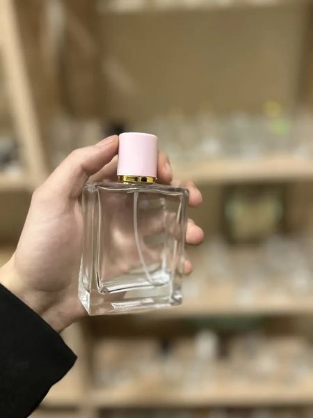 Флакон Victor 100 ml с розовой крышкой UV 2204601+2404788-04 фото
