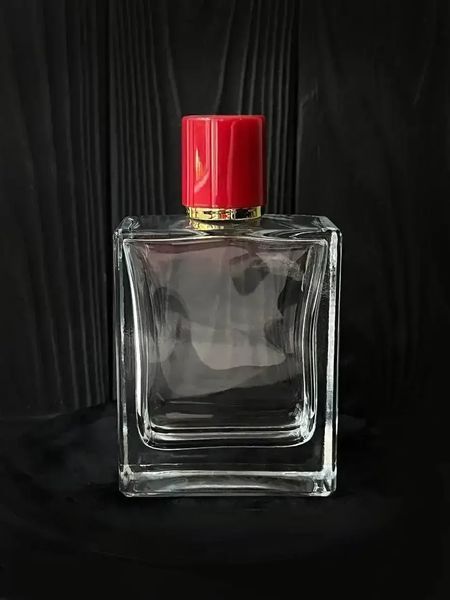 Флакон Victor 100 ml с розовой крышкой UV 2204601+2404788-04 фото